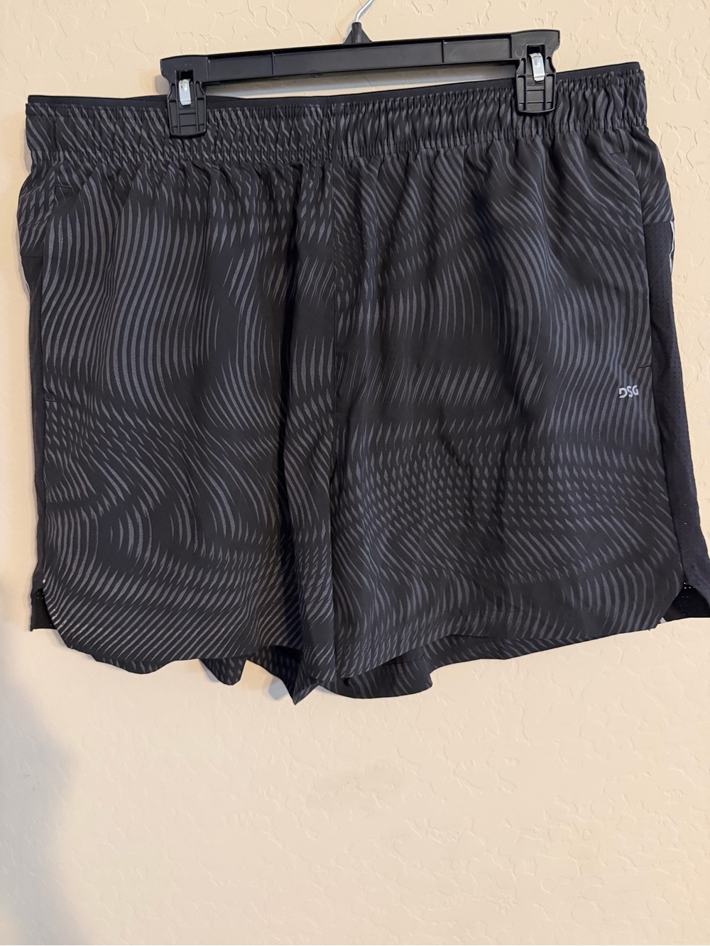 DSG Black and Gray Wave-Pattern Athletic Shorts